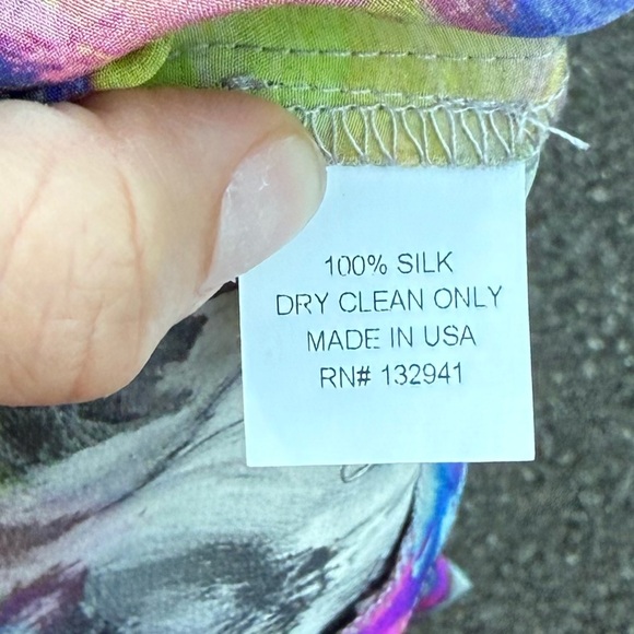 NWOT Amanda Uprichard Multicolor Abstract Silk Top Size Small - Picture 3 of 4